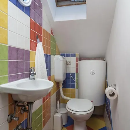 Apartment Lira