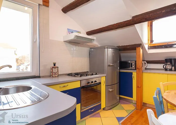 Lira 아파트 스플리트