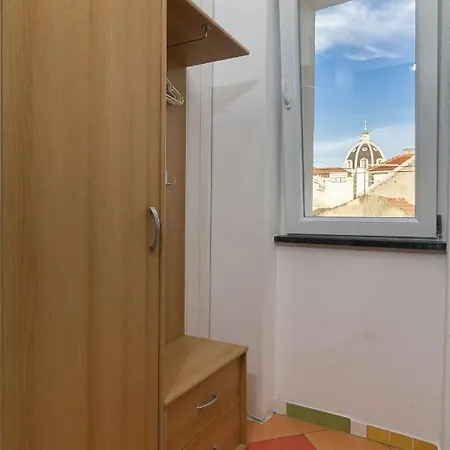 Lira Apartament